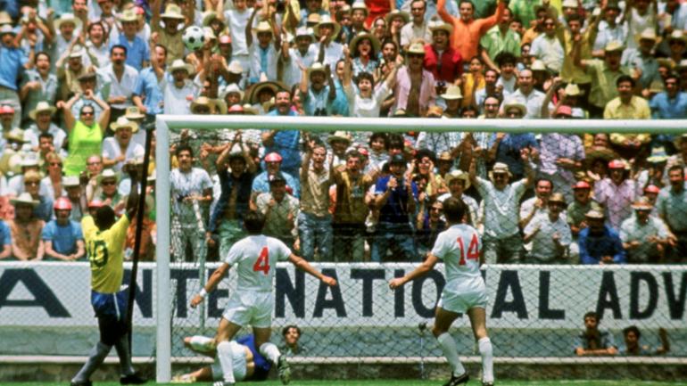 Gordon Banks vs Pelé (1970)