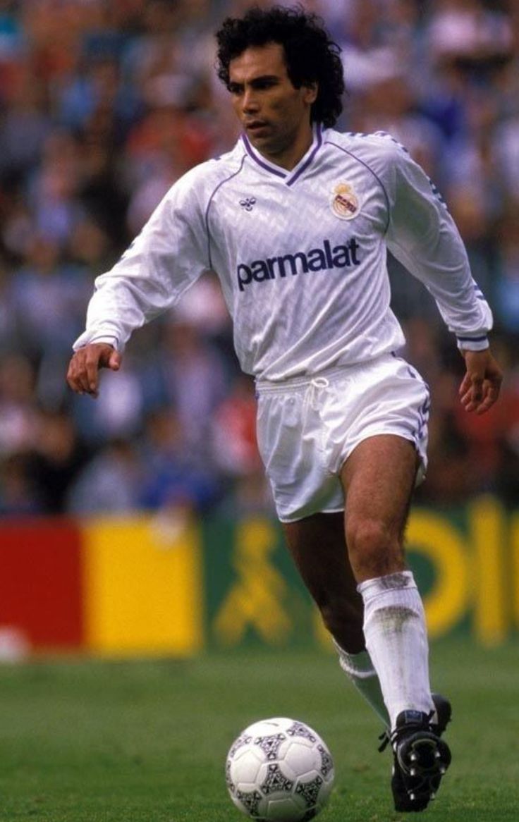 Hugo Sánchez en acción